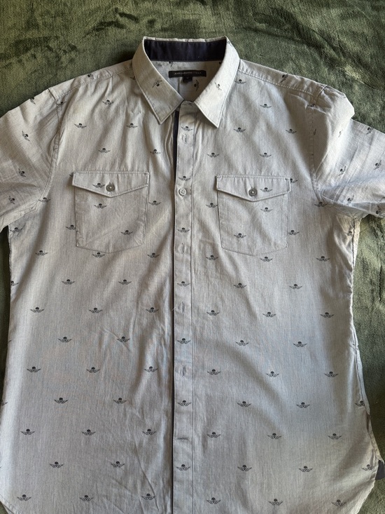 John Varvatos Other - John Varvatos Light Gray Short-Sleeve Button-Down with Micro Print